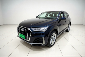 奥迪Q7 2021款 55 TFSI quattro S line运动型