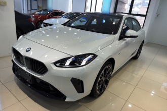 宝马2系 2025款 225L M运动套装