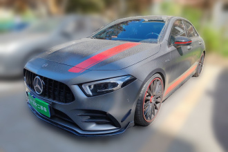 奔驰A级AMG 2021款 AMG A 35 L 4MATIC 炽夜特别版