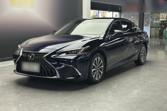 雷克萨斯ES 2022款 300h 卓越版
