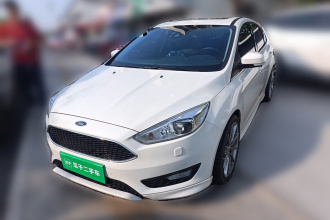 福特 福克斯 2018款 两厢经典 EcoBoost 180 自动运动型