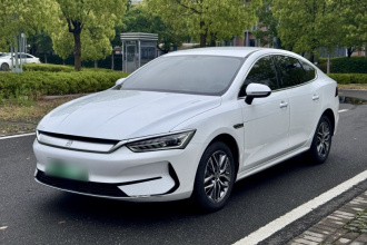 比亚迪 秦PLUS 2024款 荣耀版 EV 420KM领先型