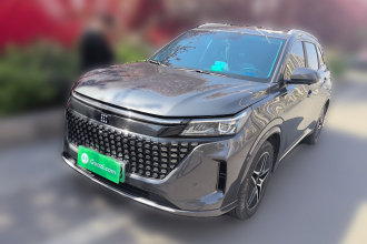 蓝电E5 2024款 荣耀版 100KM臻享型 7座