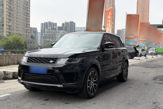 路虎 揽胜运动版 2021款 3.0 L6 耀黑版