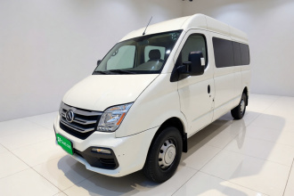 上汽大通MAXUS 新途V80 2023款 2.0T 手动经典傲运通长轴中顶6/7/8/9座