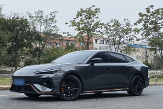 长安UNI-V 2025款 第三代 2.0T 劲擎型