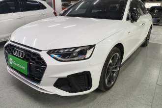 奥迪A4L 2022款 40 TFSI 时尚动感型
