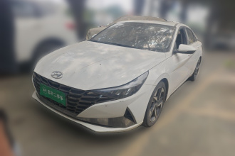 现代 伊兰特 2022款 1.5L CVT LUX尊贵版