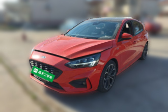 福特 福克斯 2020款 两厢 EcoBoost 180 自动ST Line