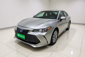 丰田 亚洲龙 2019款 双擎 2.5L 豪华版 国VI
