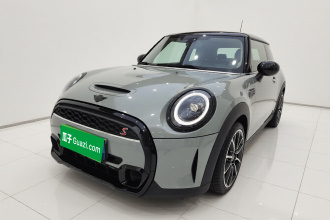 MINI 2021款 2.0T COOPER S 经典派