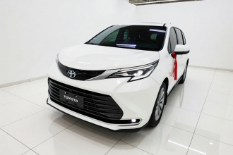 丰田 赛那SIENNA 2023款 2.5L混动 尊贵版