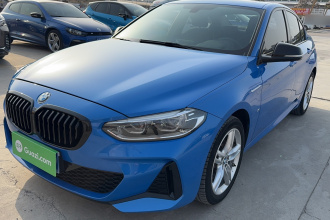 宝马1系 2021款 120i M运动曜夜版