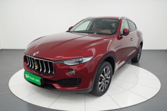 玛莎拉蒂 Levante  3.0T 标准型