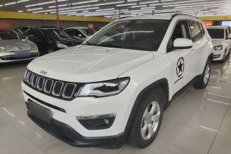 Jeep 指南者 2020款 220T 自动精英版