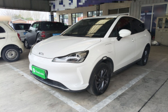 哪吒汽车 哪吒V 2022款 潮 300 Lite 磷酸铁锂