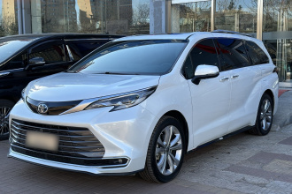 丰田 赛那SIENNA 2023款 2.5L混动 至尊版