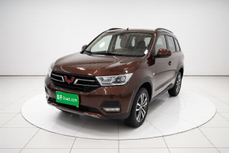 五菱汽车 五菱宏光 2021款 改款 1.5L S标准型 液压助力LAR