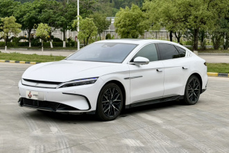 比亚迪 汉 2023款 EV 冠军版 610KM四驱旗舰型