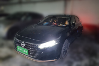 日产 天籁 2024款 2.0L SV 黑金版