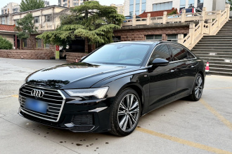 奥迪A6L 2021款 55 TFSI quattro 尊享动感型