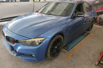 宝马3系 2018款 320i M运动曜夜版