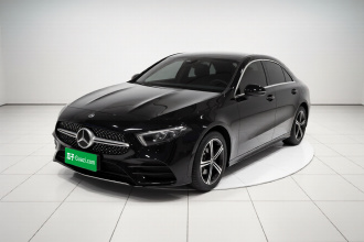 奔驰A级 2022款 改款三 A 200 L 运动轿车时尚型