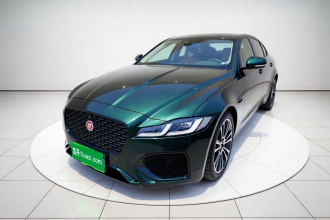 捷豹XFL 2024款 2.0T P250 两驱尊享豪华版
