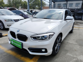 宝马1系(进口) 2018款 118i 运动设计套装