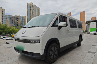 福田 风景i9 2025款 多功能长轴前驱 爱易科 51.52kWh 智远版 平顶单胎 6座