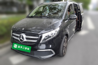 奔驰V级 2021款 V 260 L 长轴距尊贵版