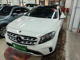 奔驰GLA 2018款 GLA 200 动感型