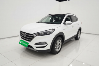 现代 途胜 2018款 1.6T 双离合两驱15周年特别版