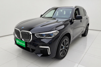 宝马X5 2022款 改款 xDrive 30Li 尊享型M运动套装