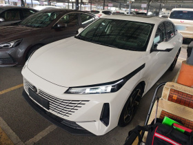 长安 逸达 2023款 蓝鲸NE 1.5T GDI DCT旗舰型