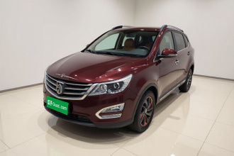 宝骏560 2016款 1.8L 手动豪华型