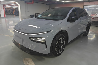 小鹏G7 2025款 702 超长续航 Ultra