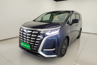 腾势D9 2022款 DM-i 970 四驱尊荣型