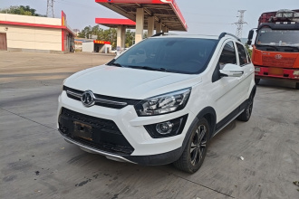 北京汽车 绅宝X25 2015款 1.5L 自动精英型