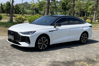 奇瑞 艾瑞泽8 PRO 2025款 1.6T DCT 舒适型