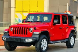 Jeep 牧马人 2019款 2.0T Sahara 四门版 国VI