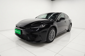 丰田 凯美瑞 2026款 双擎 2.0HE 精英版