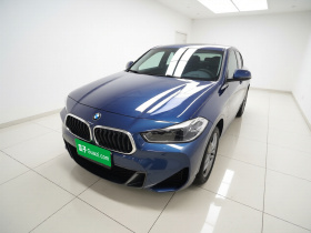 宝马X2 2021款 改款 sDrive25i M运动套装