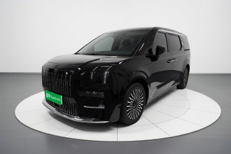 极氪009 2024款 七座过道版四驱 108kWh