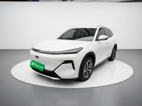 吉利银河 银河星舰7 EM-i 2025款 120km 探索+版