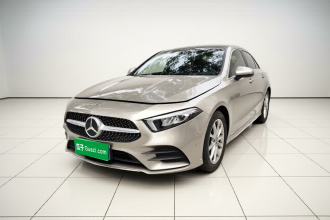 奔驰A级 2019款 改款 A 200 L 运动轿车