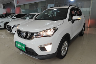 长安CS15 2016款 1.5L 手动时尚版