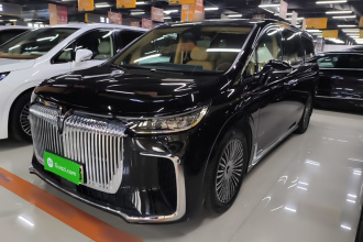 岚图汽车 岚图梦想家 2025款 PHEV 四驱旗舰鲲鹏版