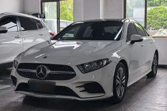 奔驰A级 2019款 A 180 L 运动轿车