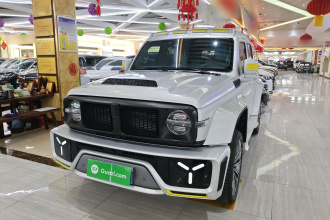 超境汽车 共创坦克300 2021款 2.0T 赛博坦克